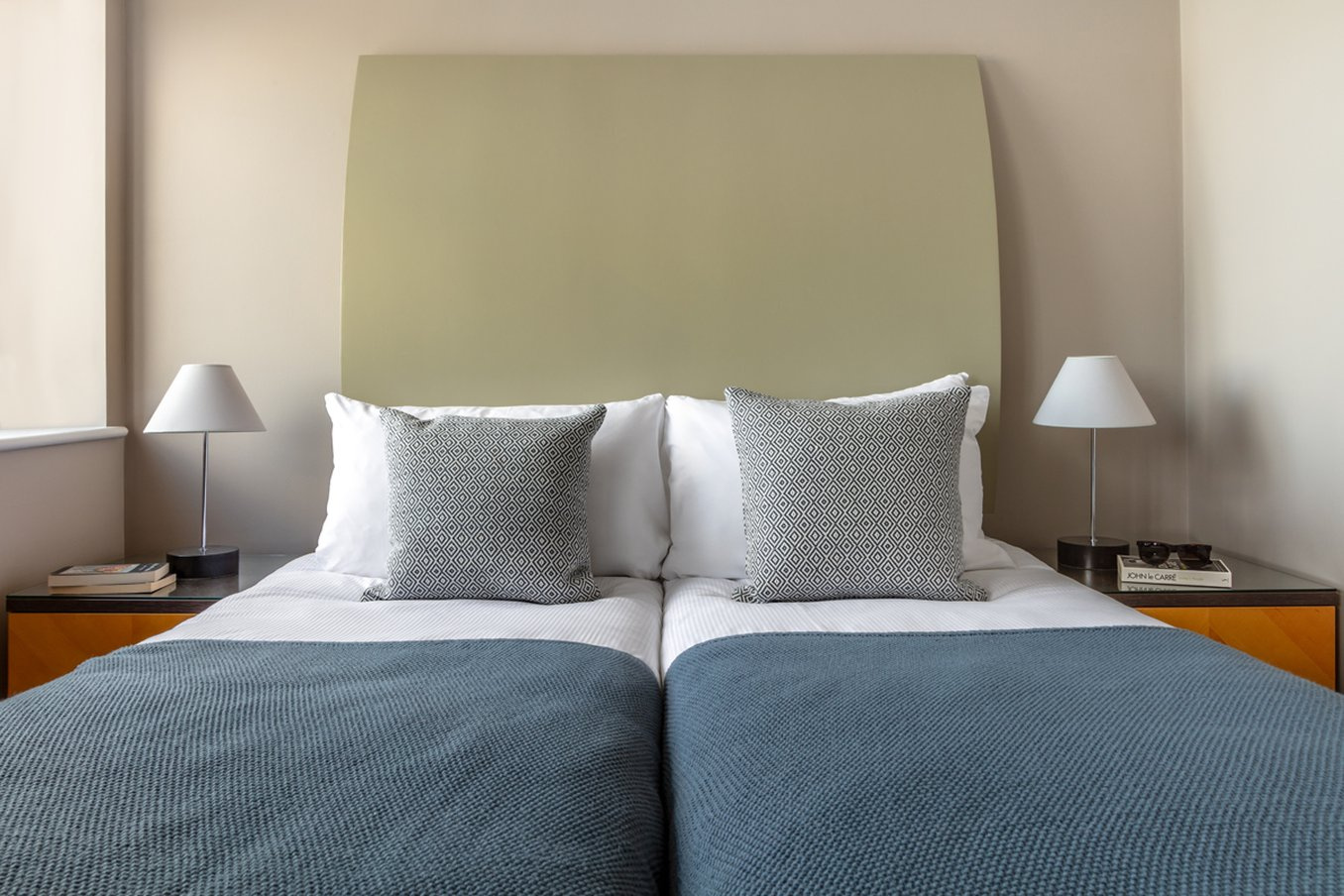 Photo - Marlin Apartments Commercial Road - Limehouse