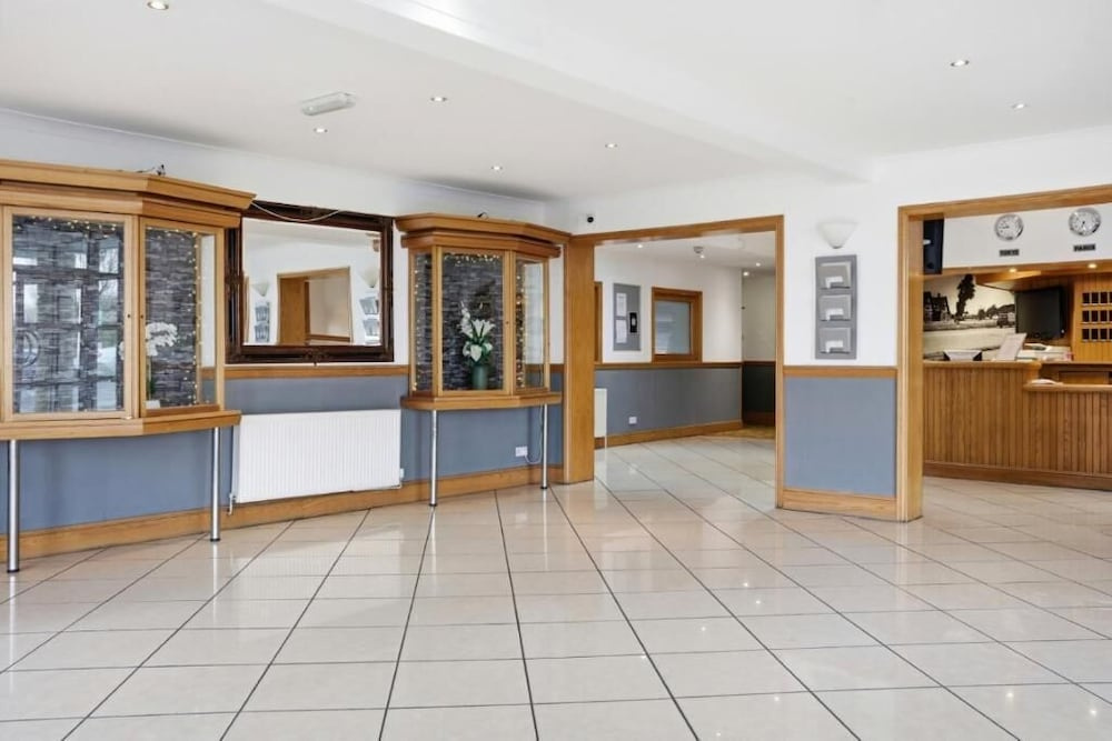Photo - The Greyhound Hotel