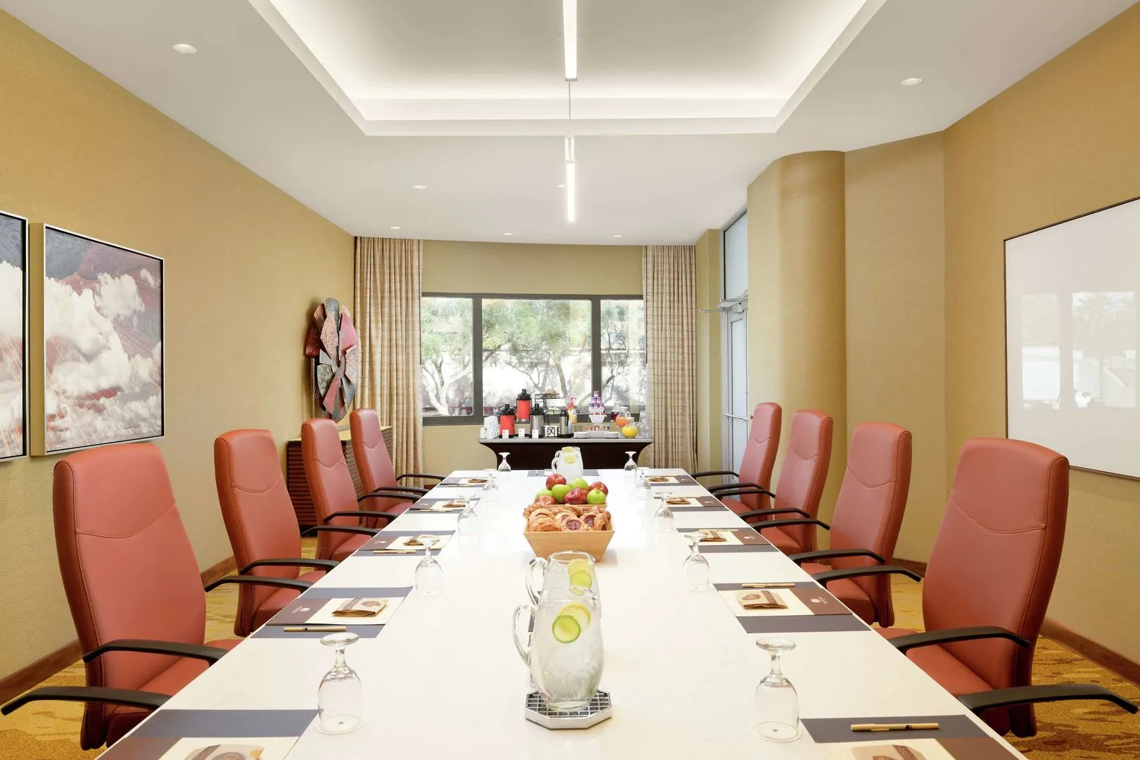 Photo - DoubleTree Suites by Hilton Phoenix