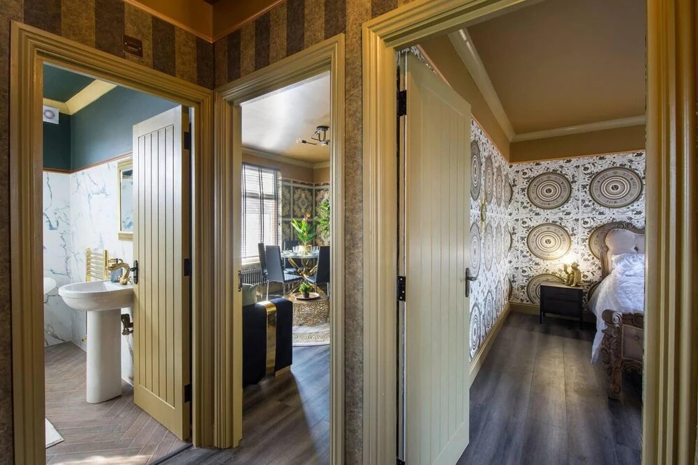 Foto - Luxury Versace Sleeps10 HotTub Pool Table SkyTV