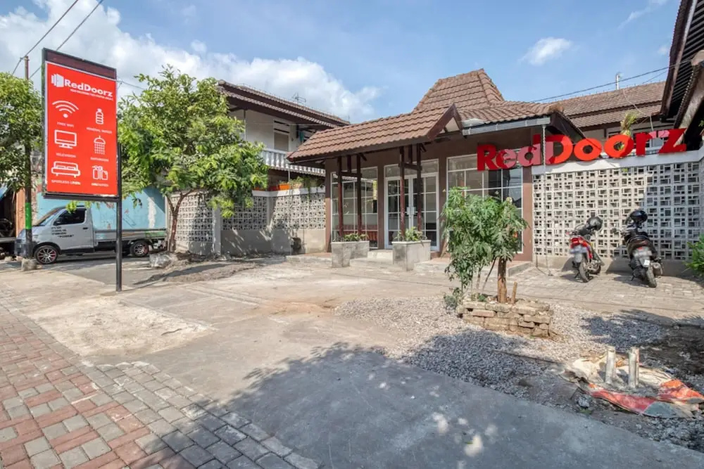 Photo - RedDoorz near Malioboro Tugu Station Jogja 2