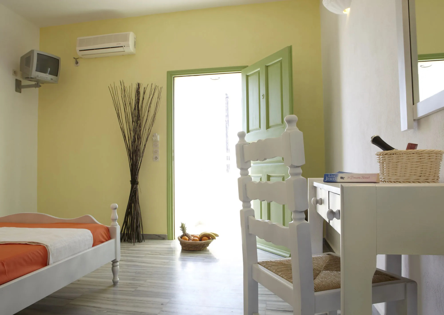 Photo - Ambeli Apartments