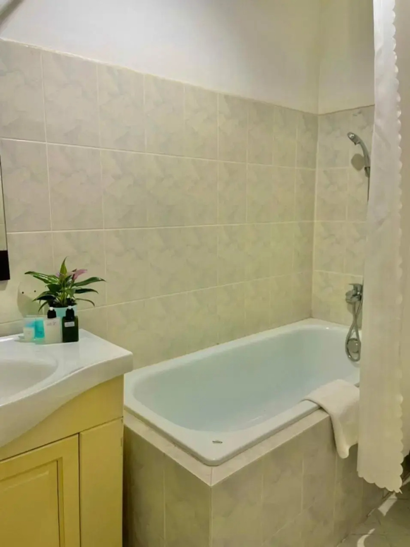 Photo - Gold hotel, Saigon
