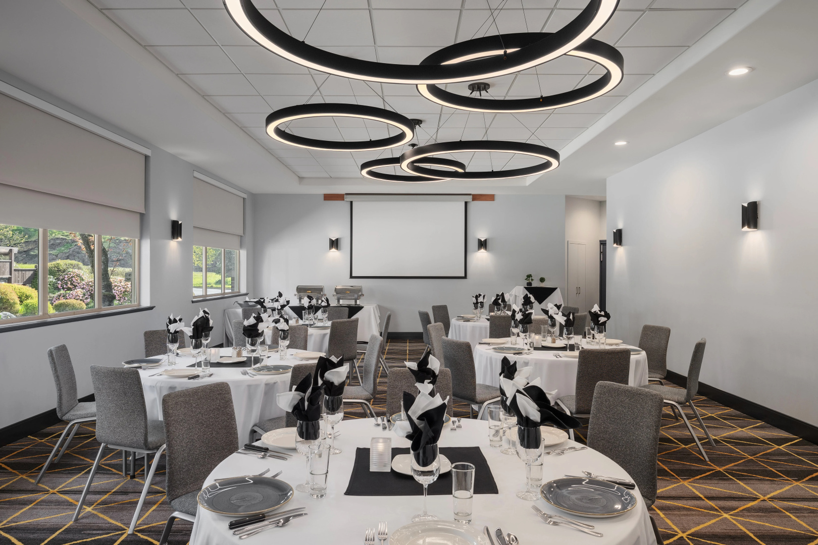 Photo - Holiday Inn Victoria Elk Lake by IHG