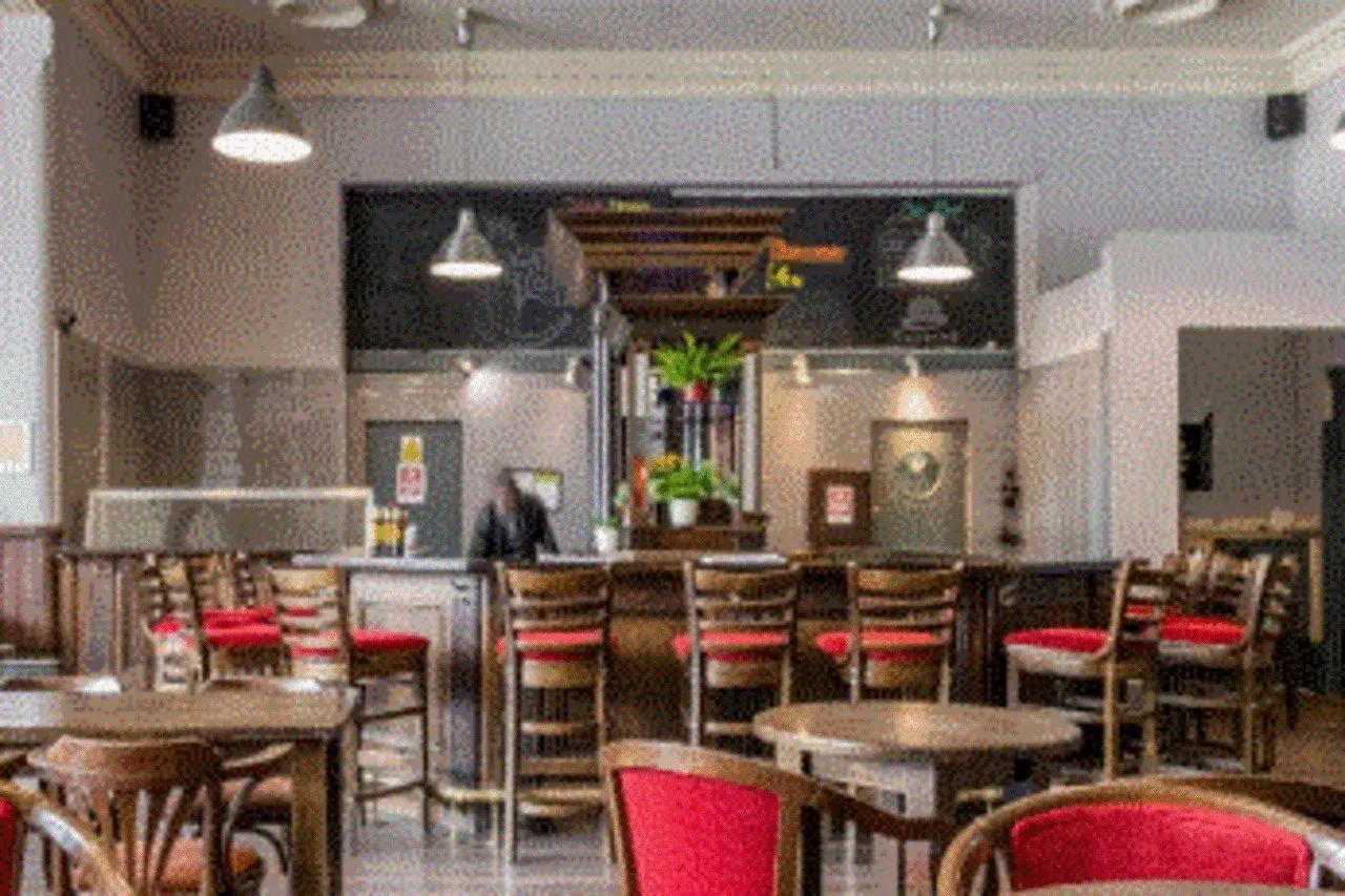 Photo - Malacuna Liverpool