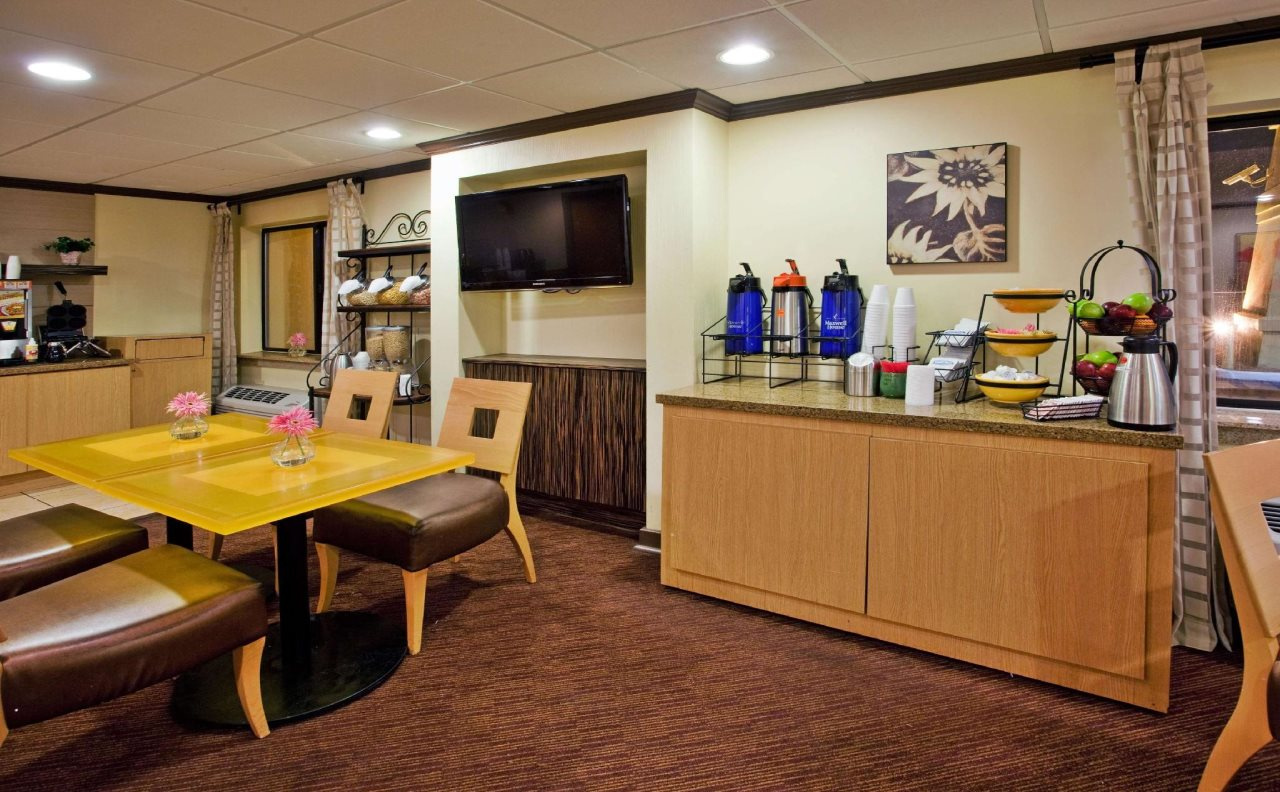 Photo - Spark by Hilton Savannah Midtown