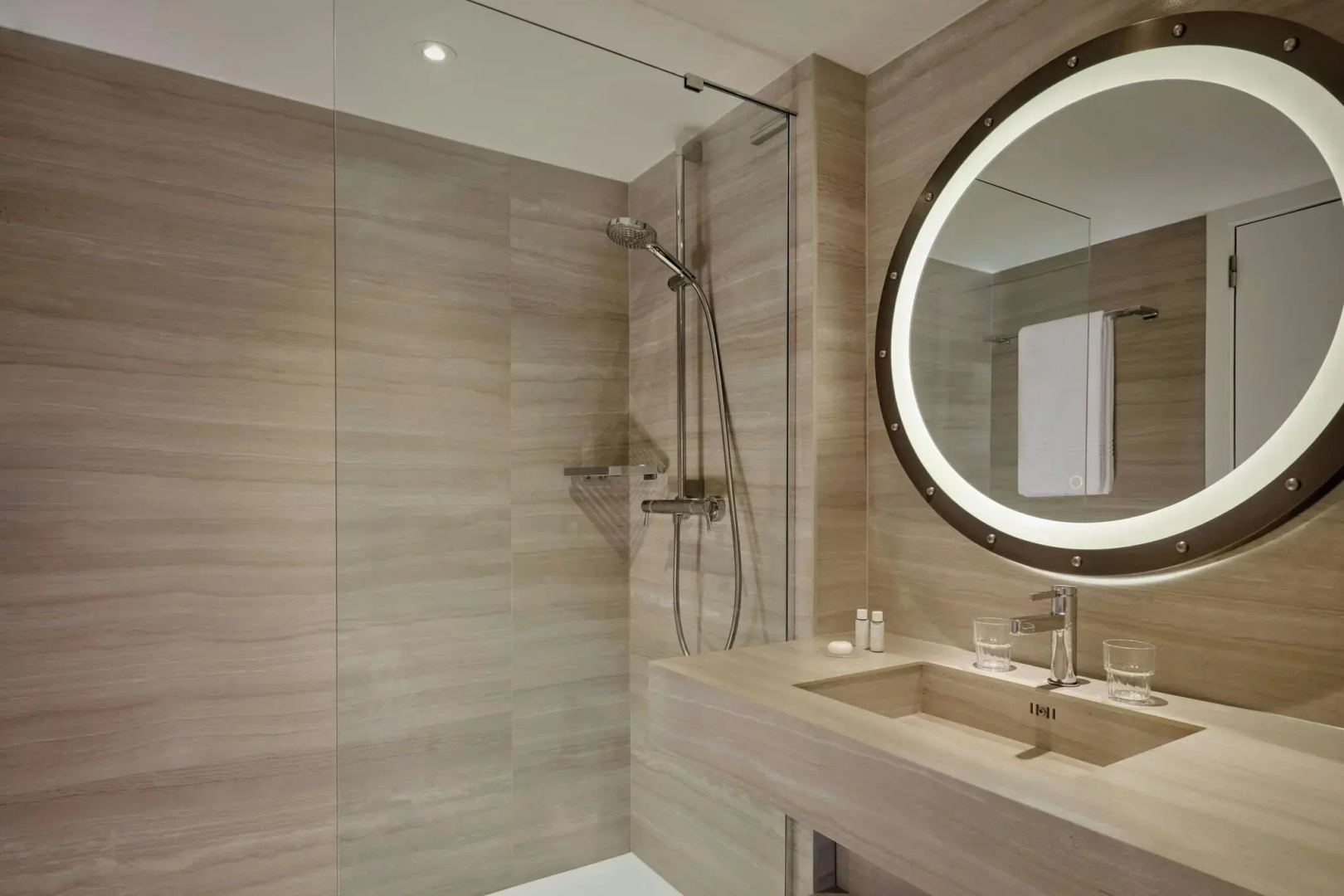 Photo - Ghent Marriott Hotel