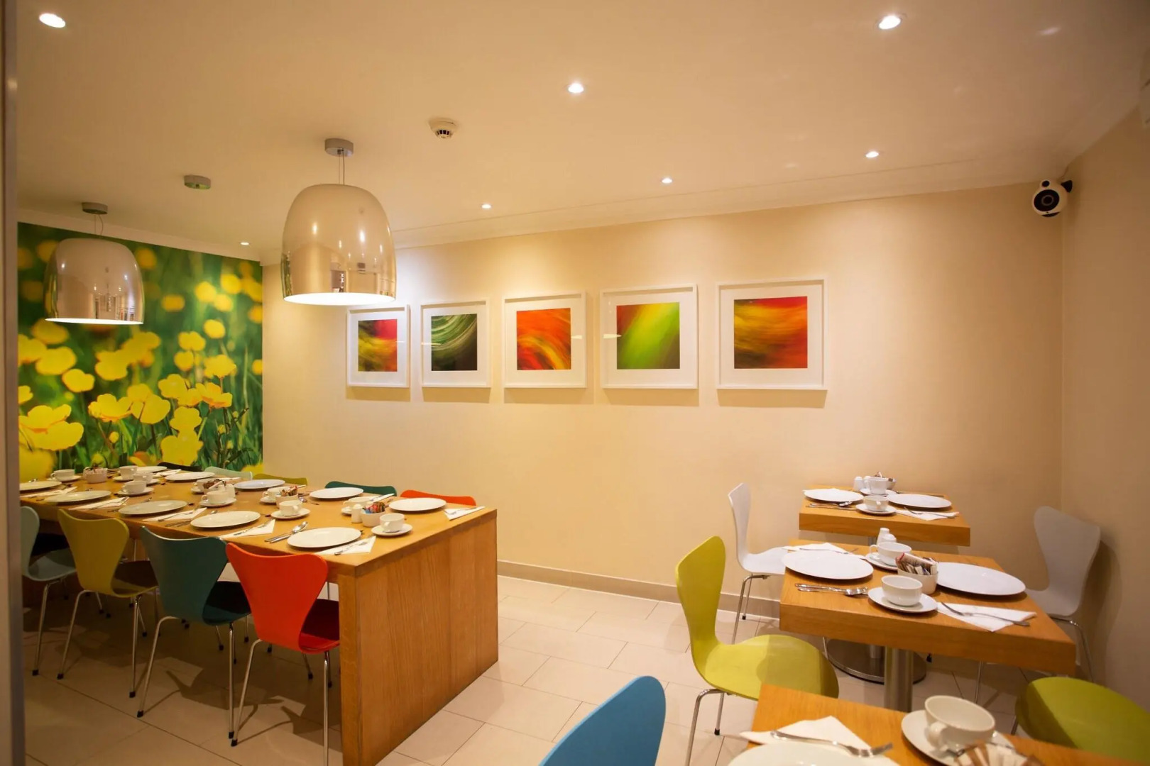 Photo - The Sumner Hotel