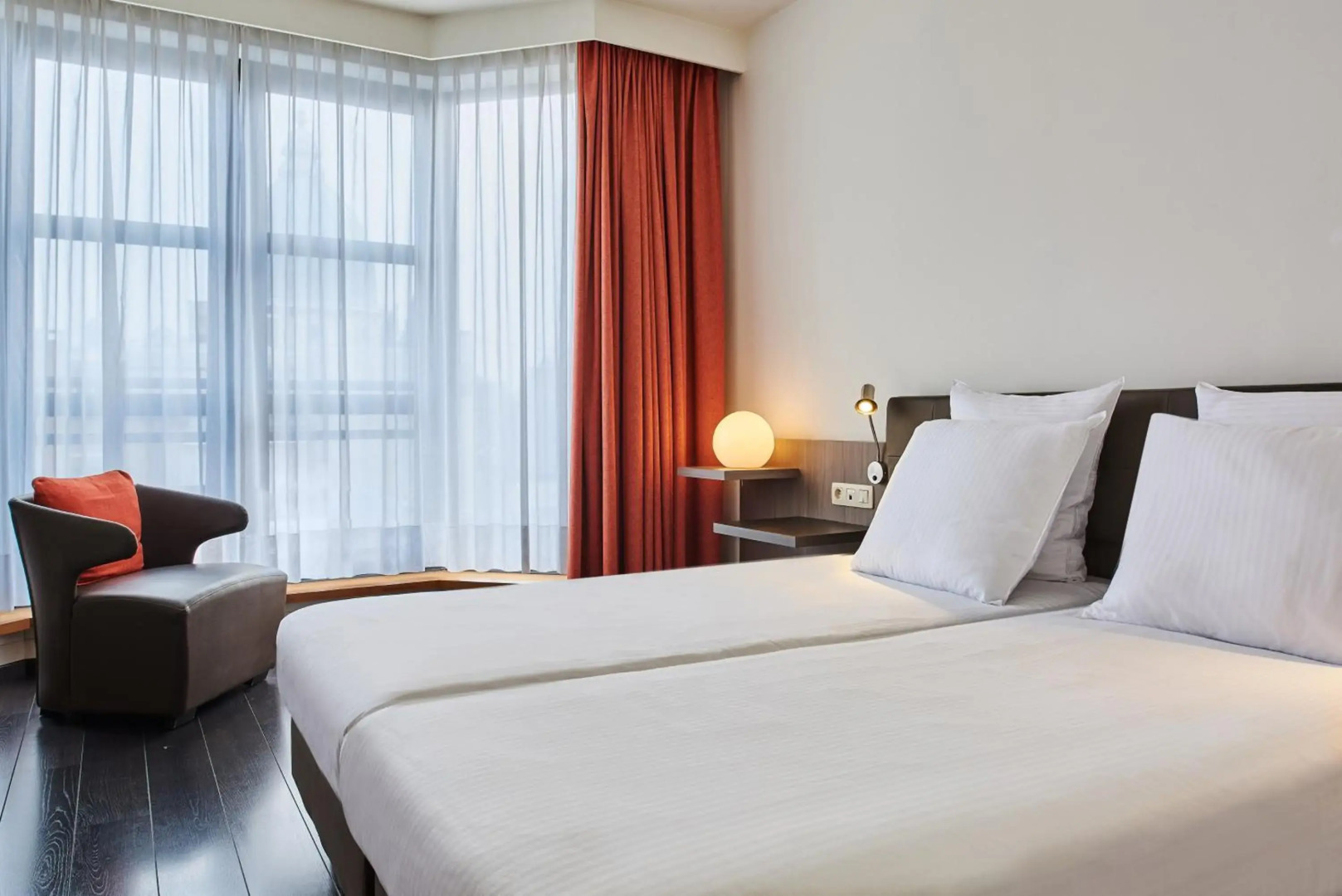 Photo - Theater Hotel