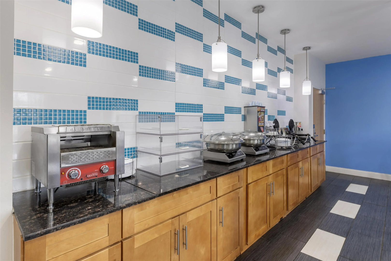 Foto - SureStay Plus Hotel by Best Western Niagara Falls East