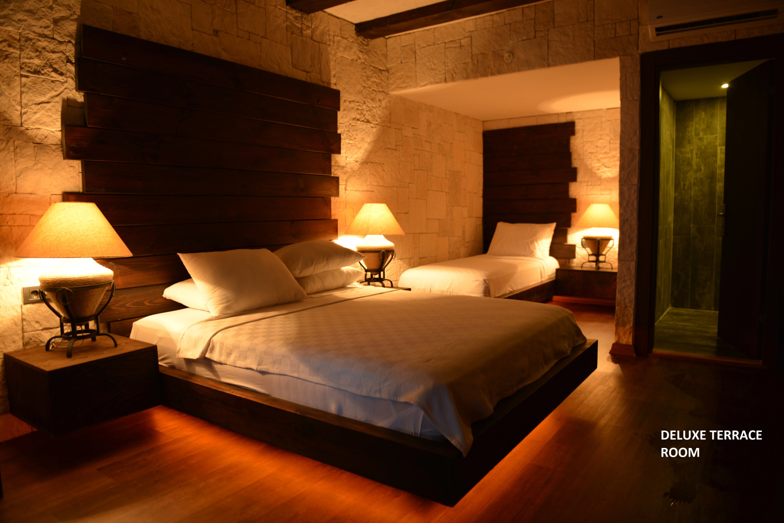 Photo - Manaspark Deluxe Hotel