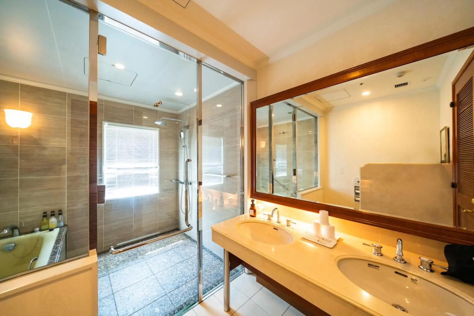 Foto - KOKO HOTEL Osaka Shinsaibashi