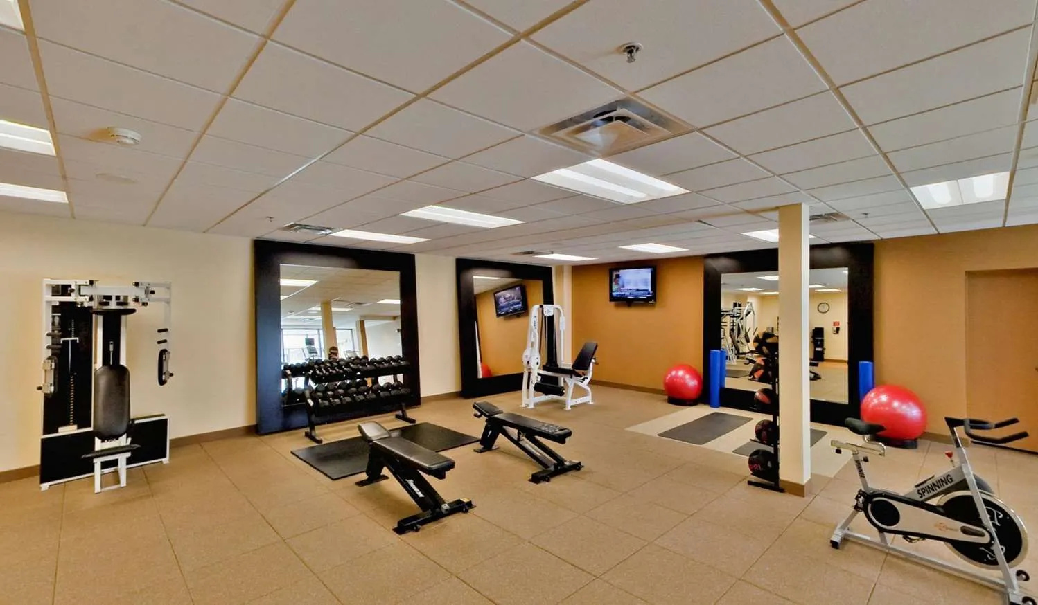 Foto - DoubleTree by Hilton Hotel & Suites Pittsburgh Downtown
