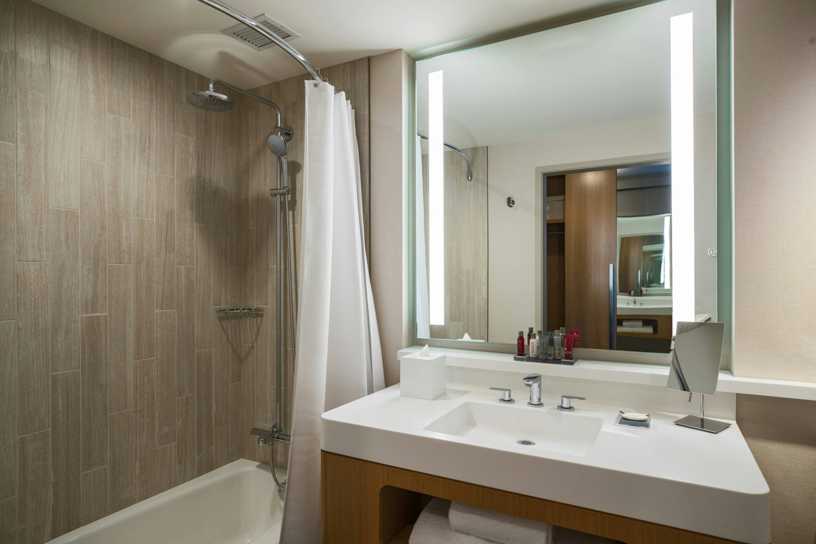 Photo - Marriott Marquis Chicago