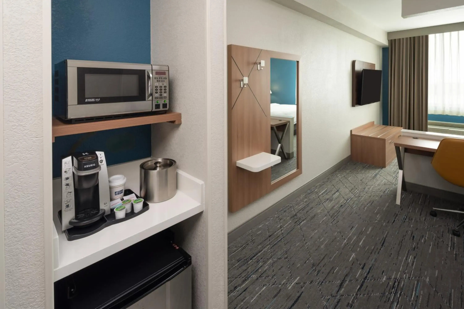Photo - Holiday Inn Express Miami Airport Blue Lagoon Area by IHG