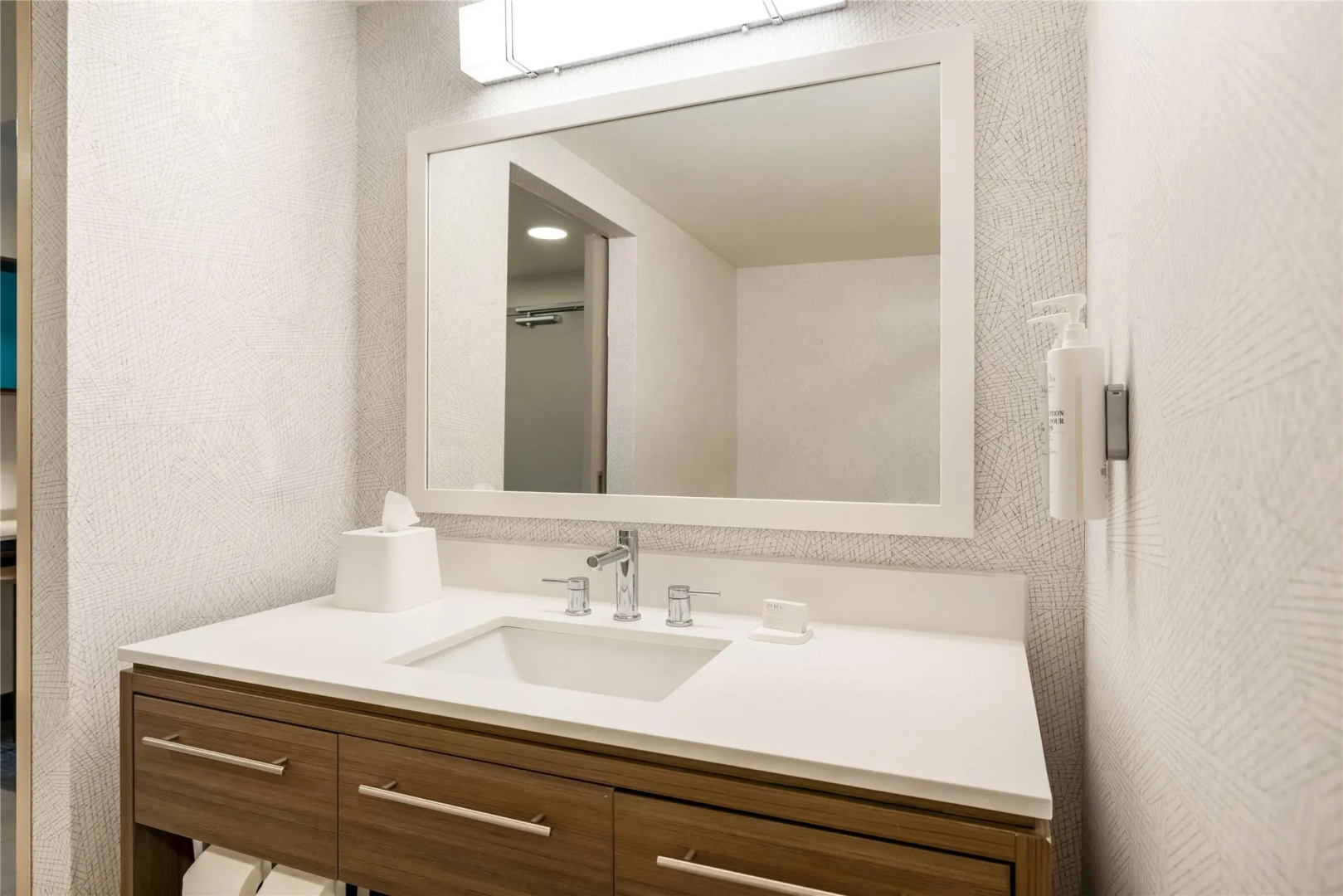 Photo - Home2 Suites By Hilton Madison East