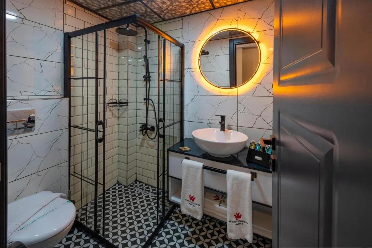 Photo - White Corner Hotel