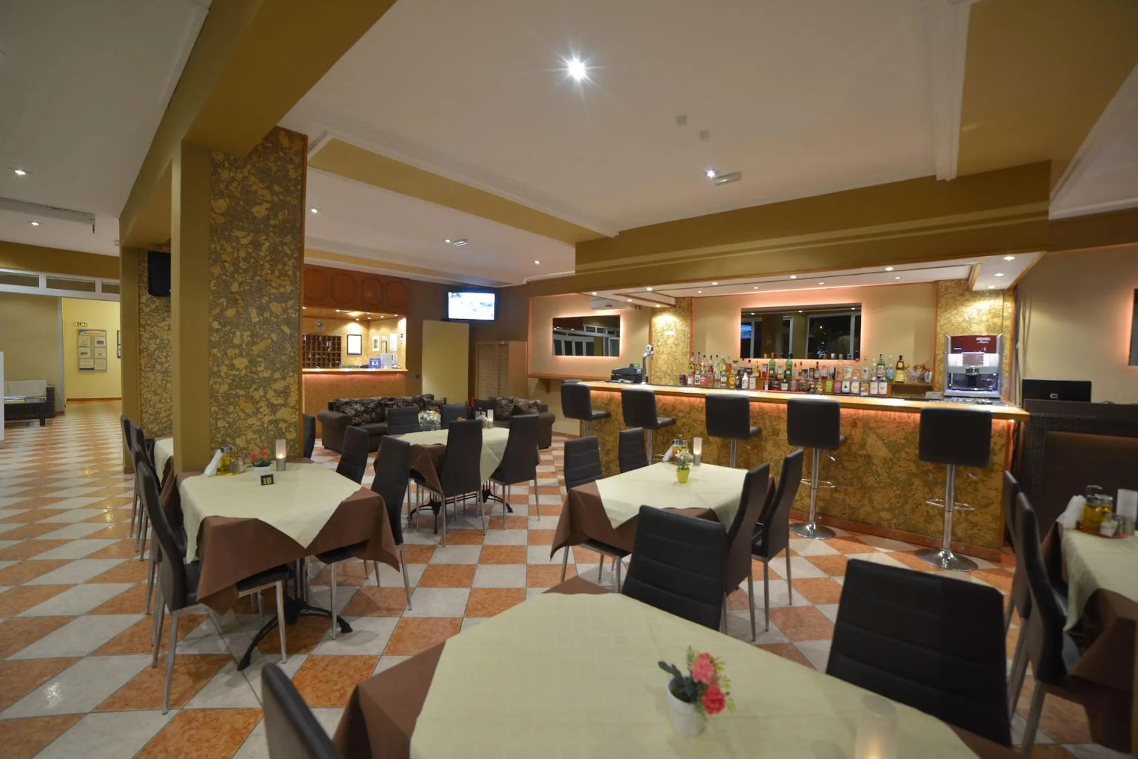Photo - Angelina Hotel & Apartments
