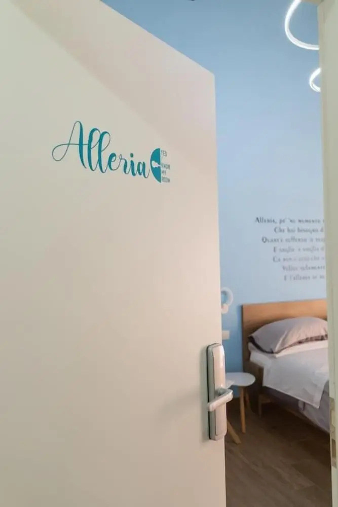 Foto - Yes I Know My Room - Storico