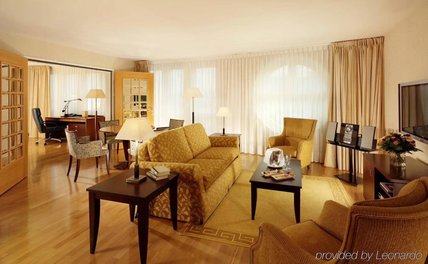 Foto - Basel Marriott Hotel