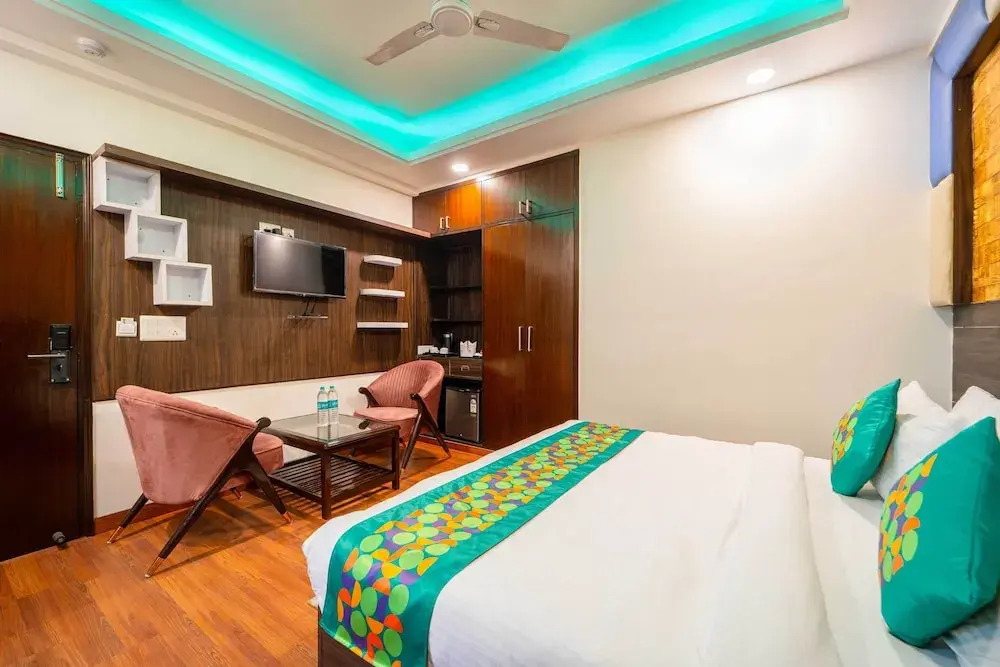 Photo - Treebo Marigold