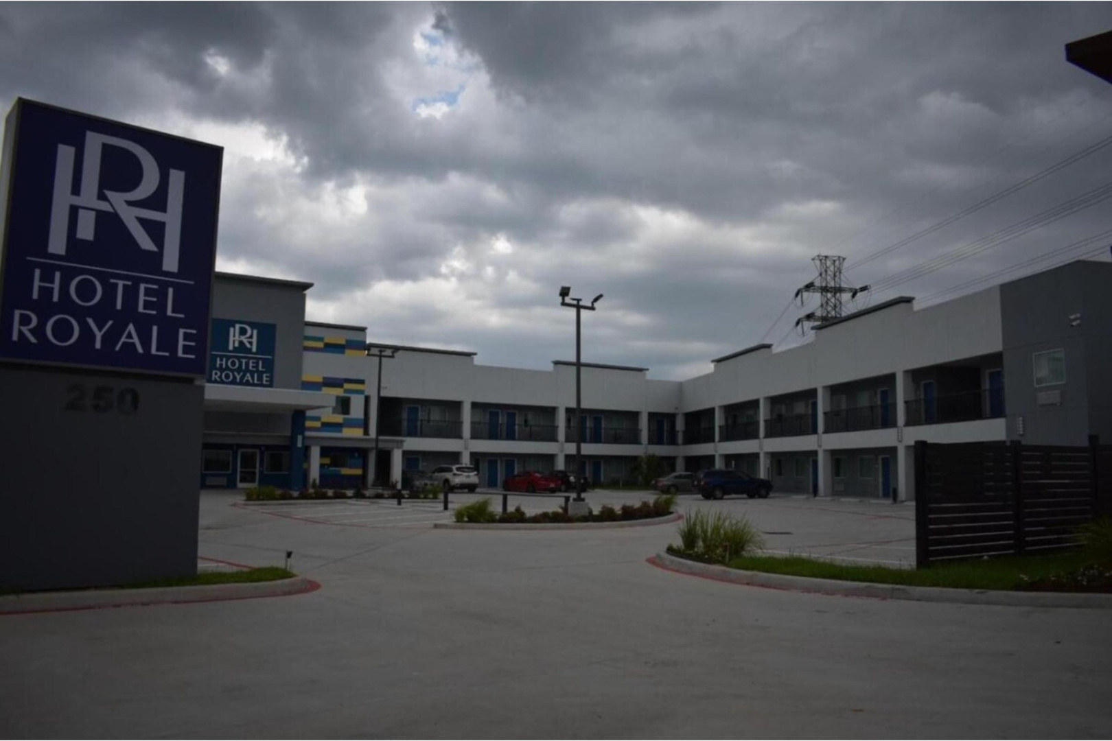 Photo - Hotel Royale IAH Airport North Houston I-45