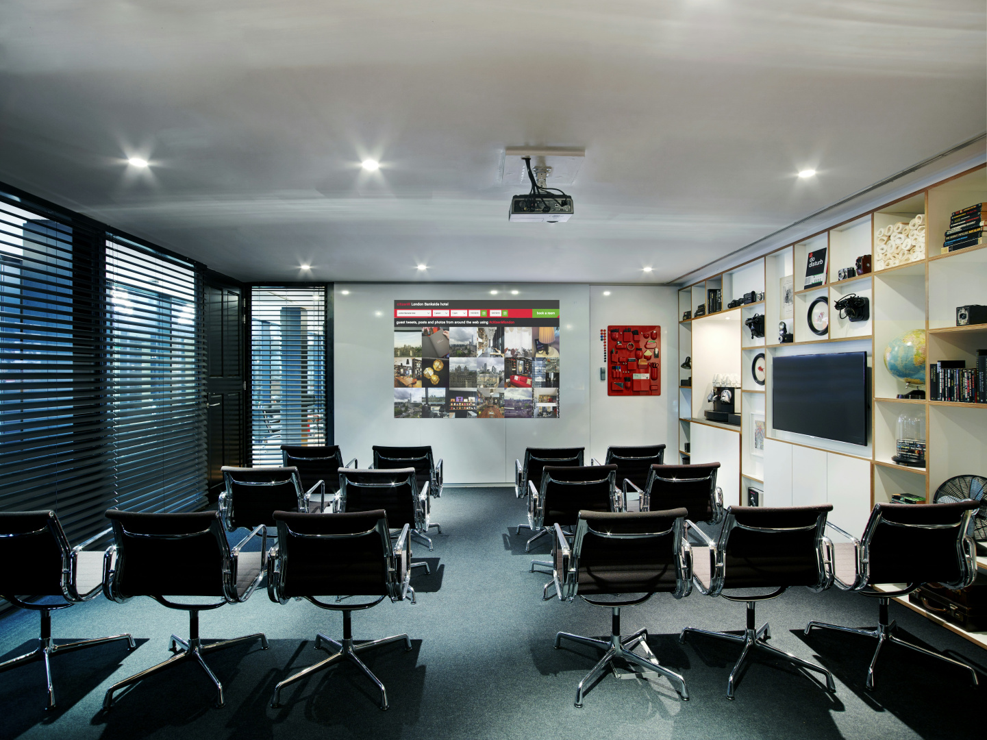 Photo - citizenM London Bankside