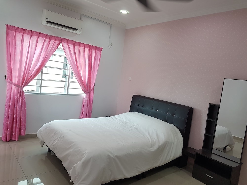 Sitiawan Homestay