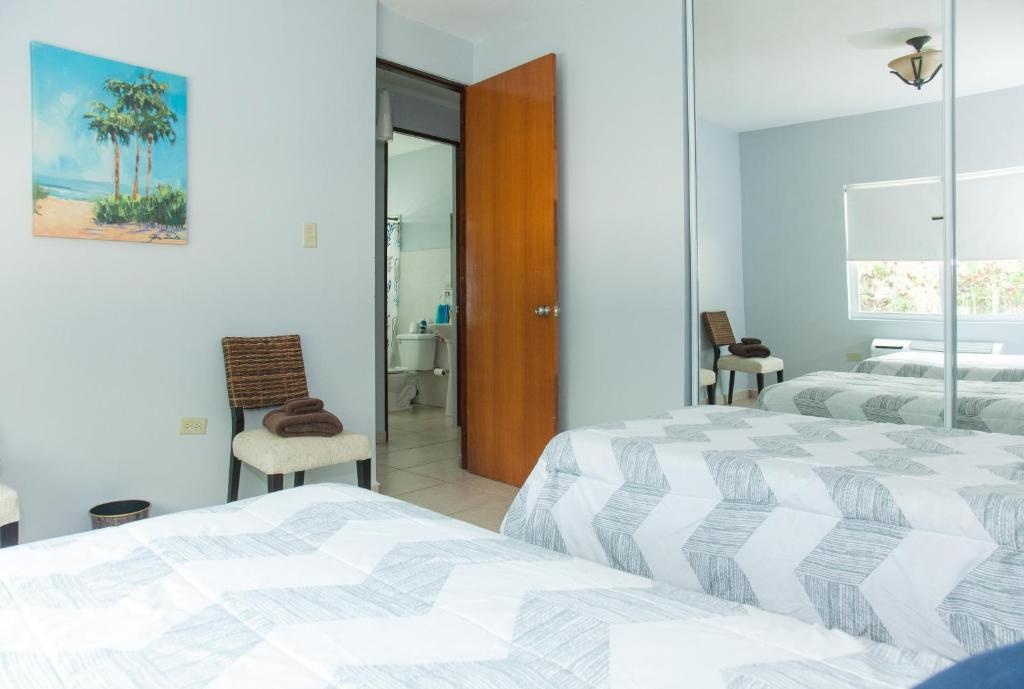Ocean Terrace 202 - a block from Sandy Beach