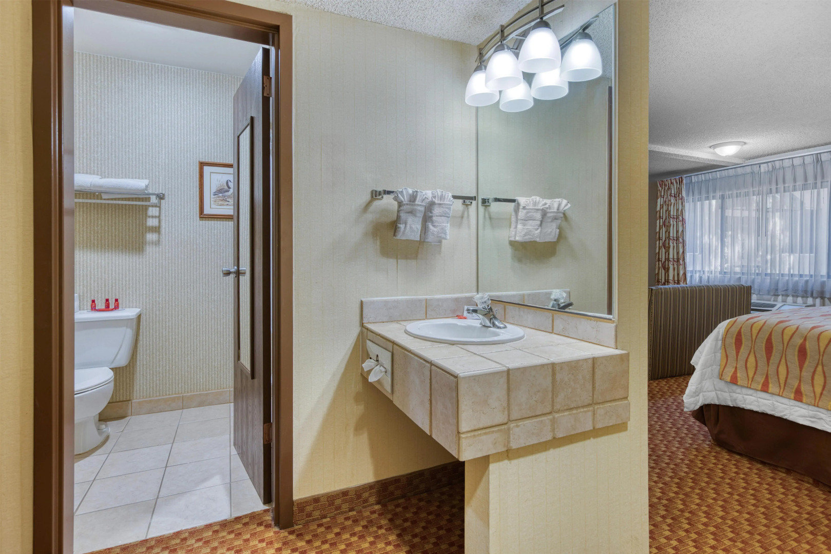 Photo - SureStay Plus Hotel by Best Western Reno Airport