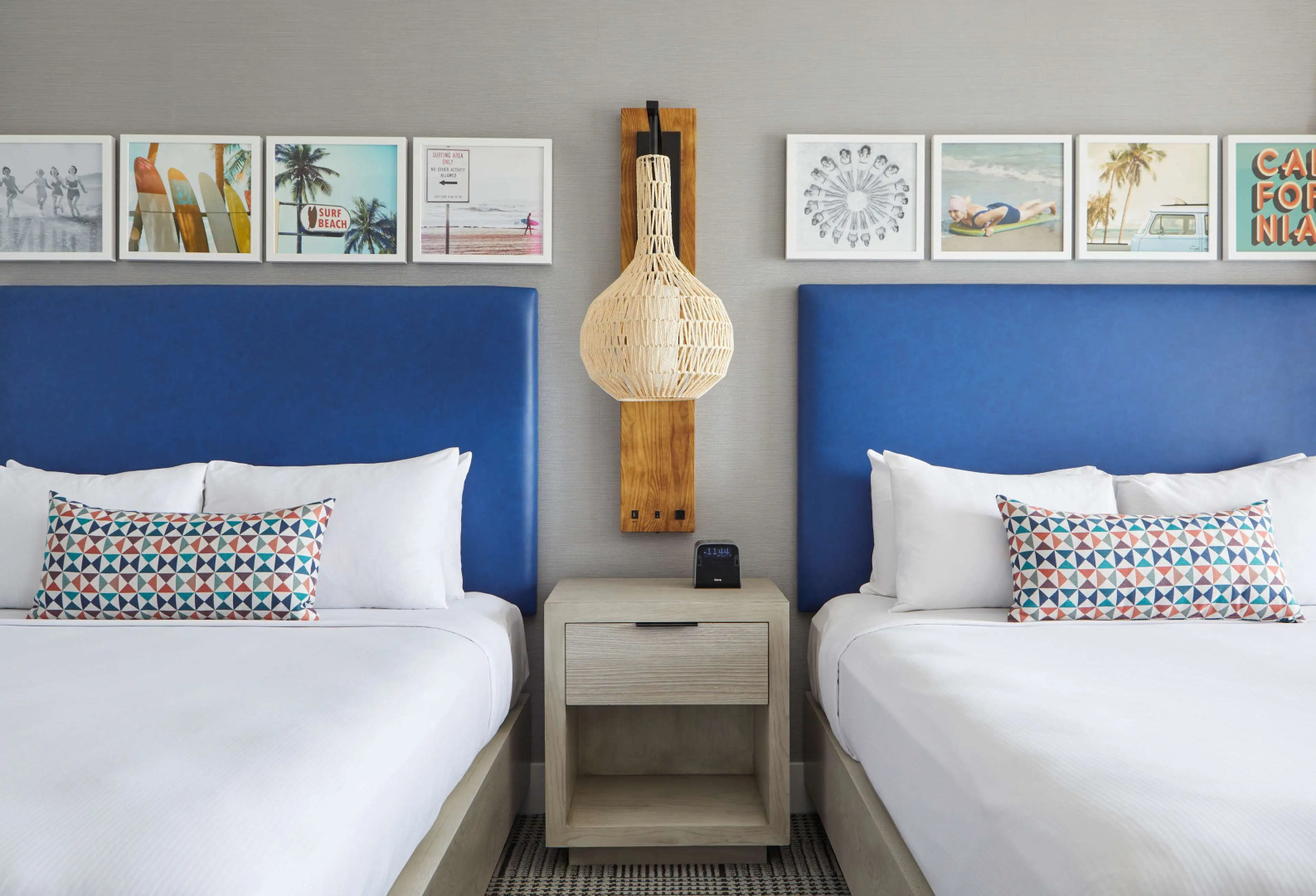 Photo - The Waterfront Beach Resort, A Hilton Hotel
