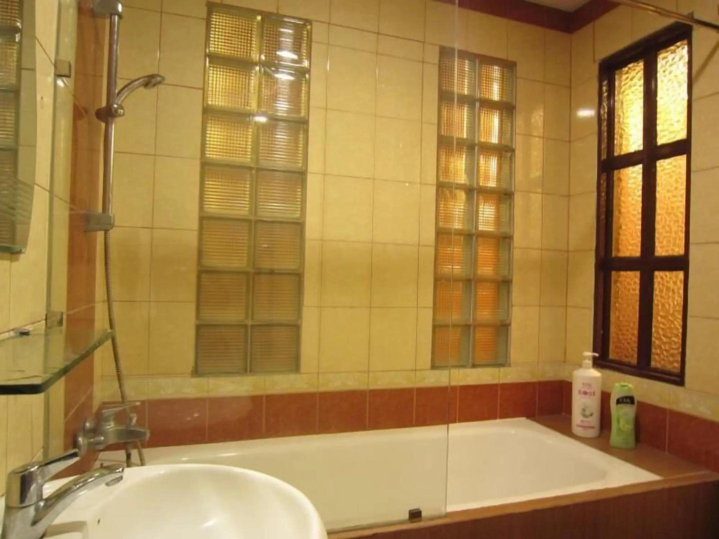 Photo - BI SAIGON HOTEL - Bui Vien WALKING STREET