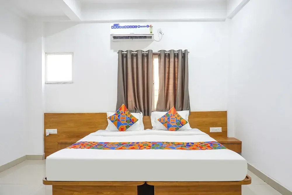 Photo - FabHotel White House