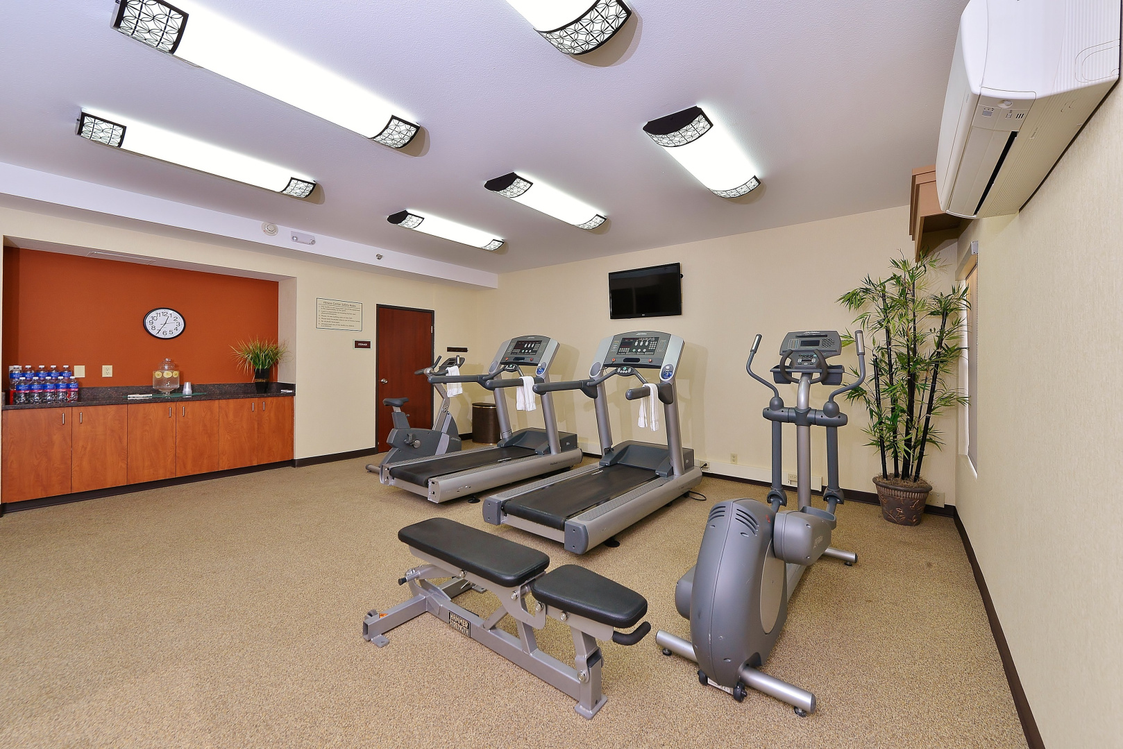 Photo - Best Western Plus Fresno Airport Hotel