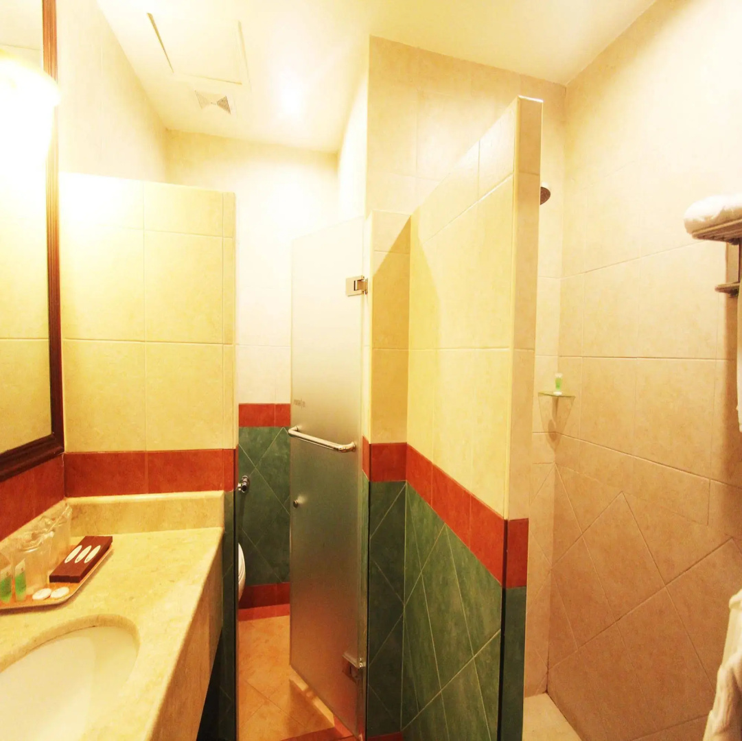 Foto - Sarrosa International Hotel and Residential Suites