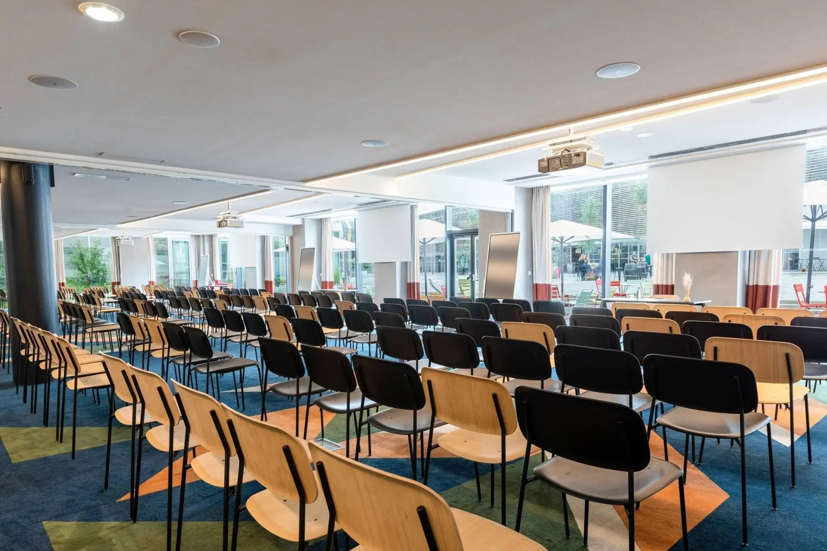 Photo - Renaissance Bordeaux Hotel