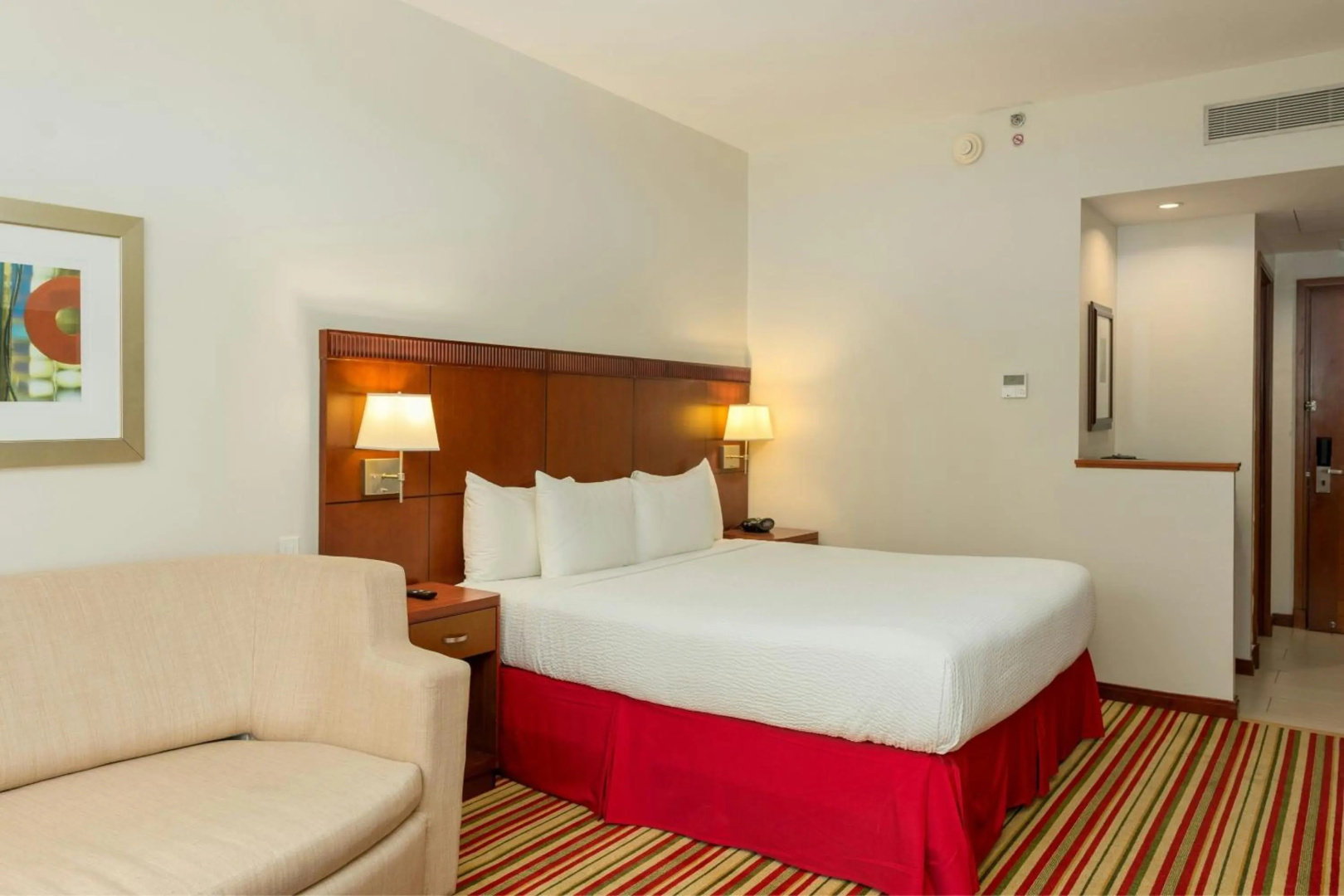 Photo - Courtyard by Marriott Panama Multiplaza Mall