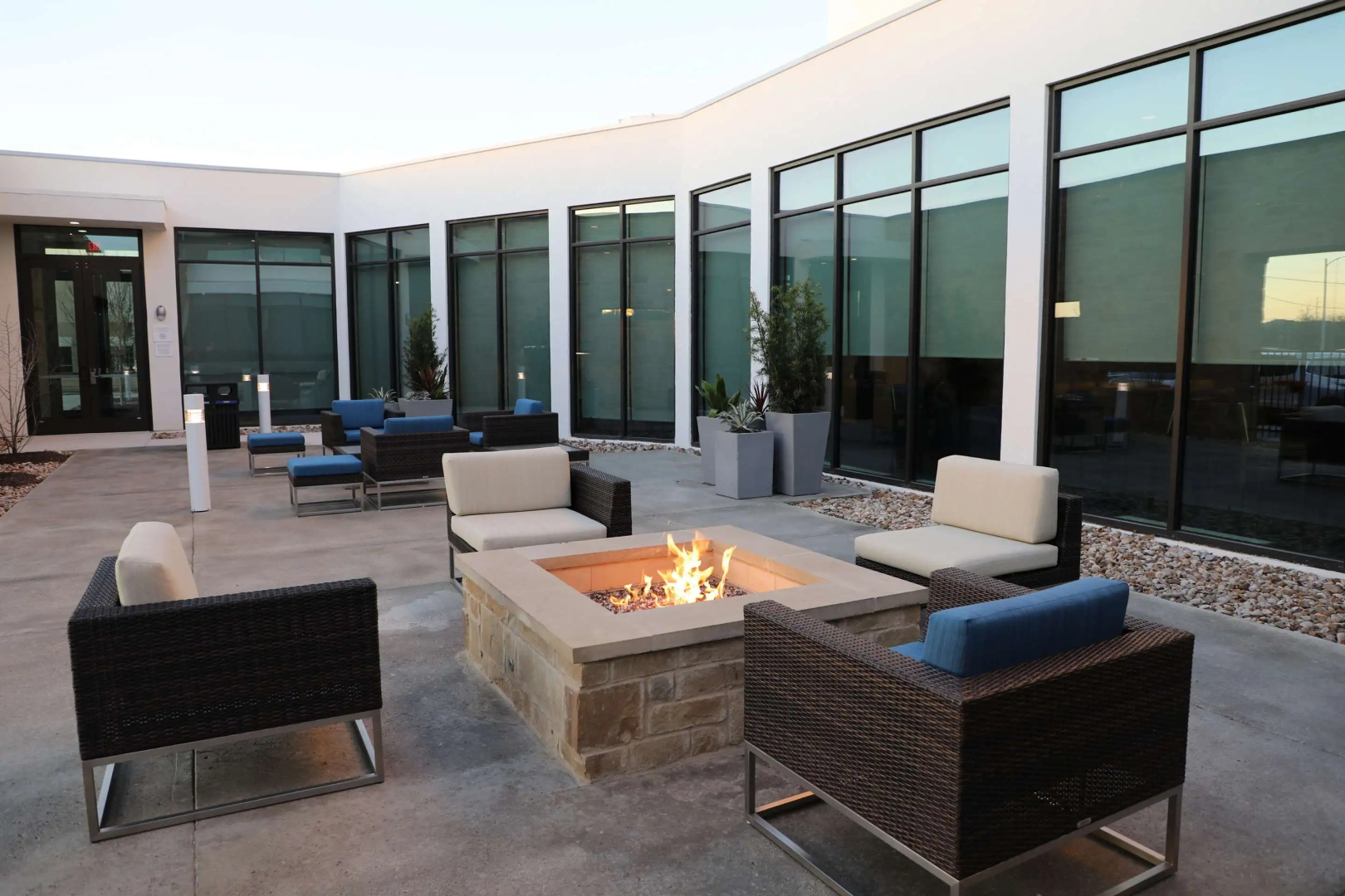 Photo - Hilton Garden Inn Austin Airport