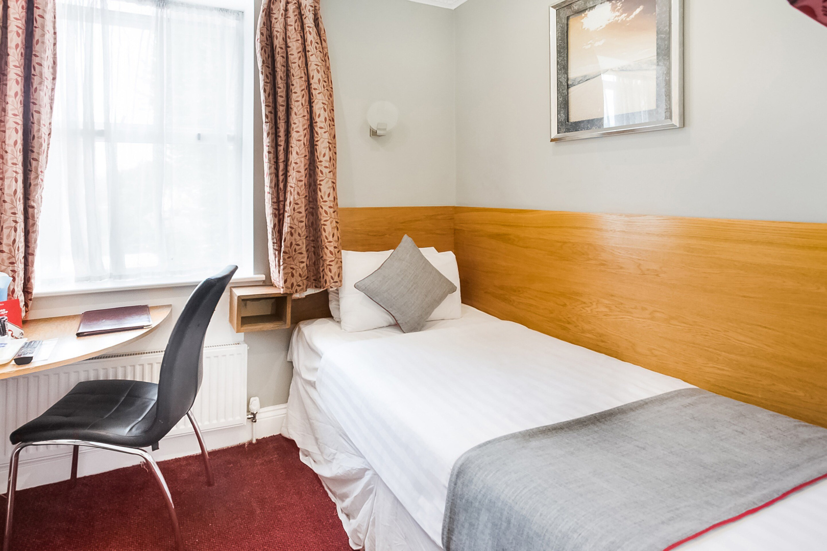 Photo - London Guest House by OYO - Acton