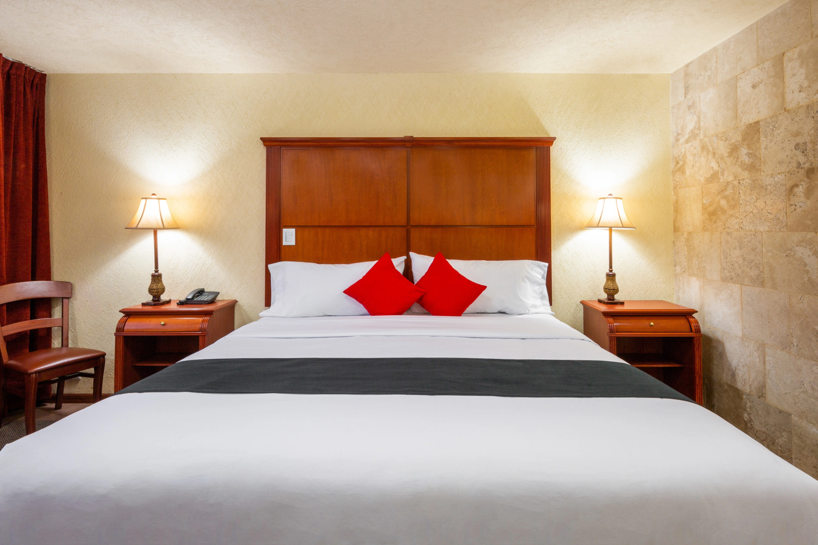 Photo - Howard Johnson by Wyndham Toluca