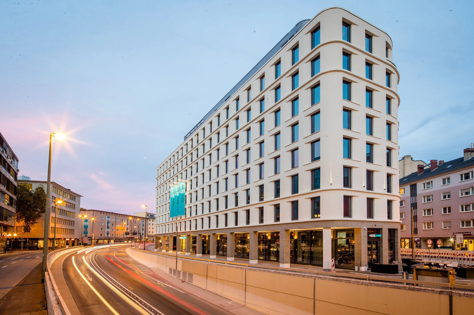 Photo - Motel One Frankfurt-Römer