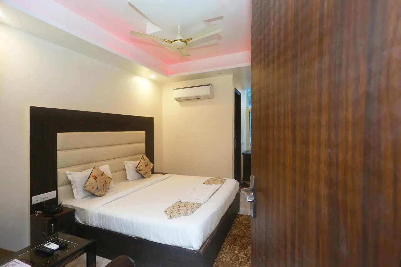 Photo - Hotel The Raj Palace