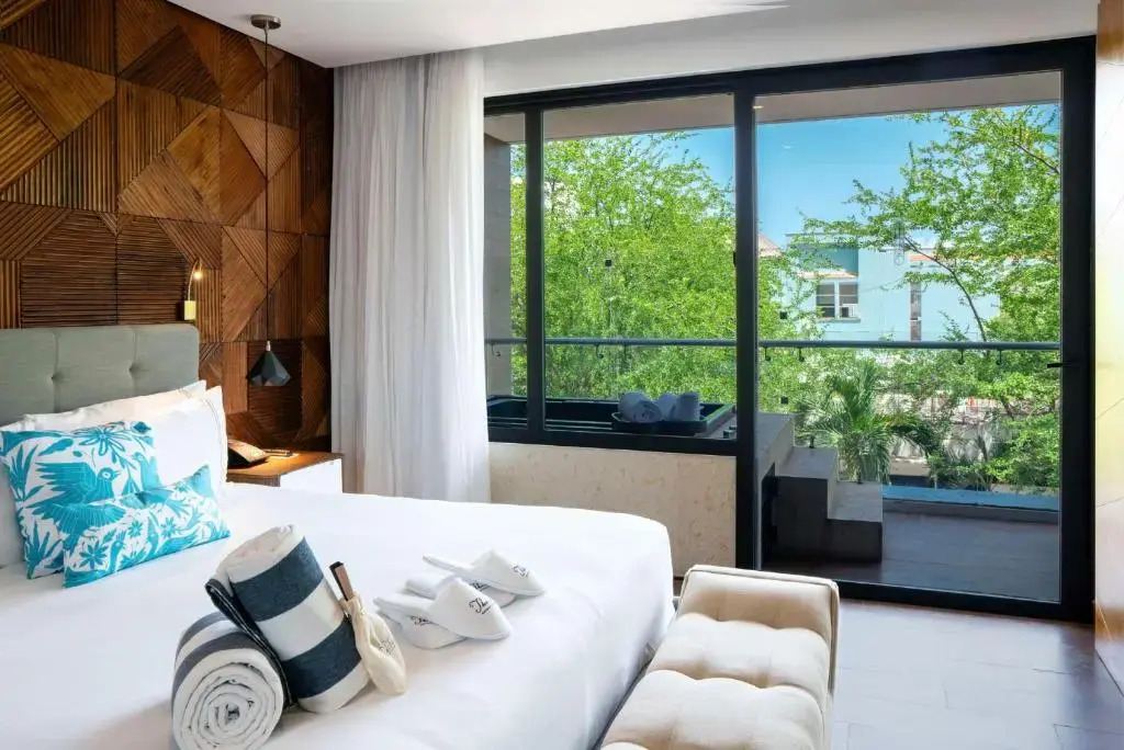 Photo - The Fives Downtown Hotel & Residences, Curio Collection by Hilton