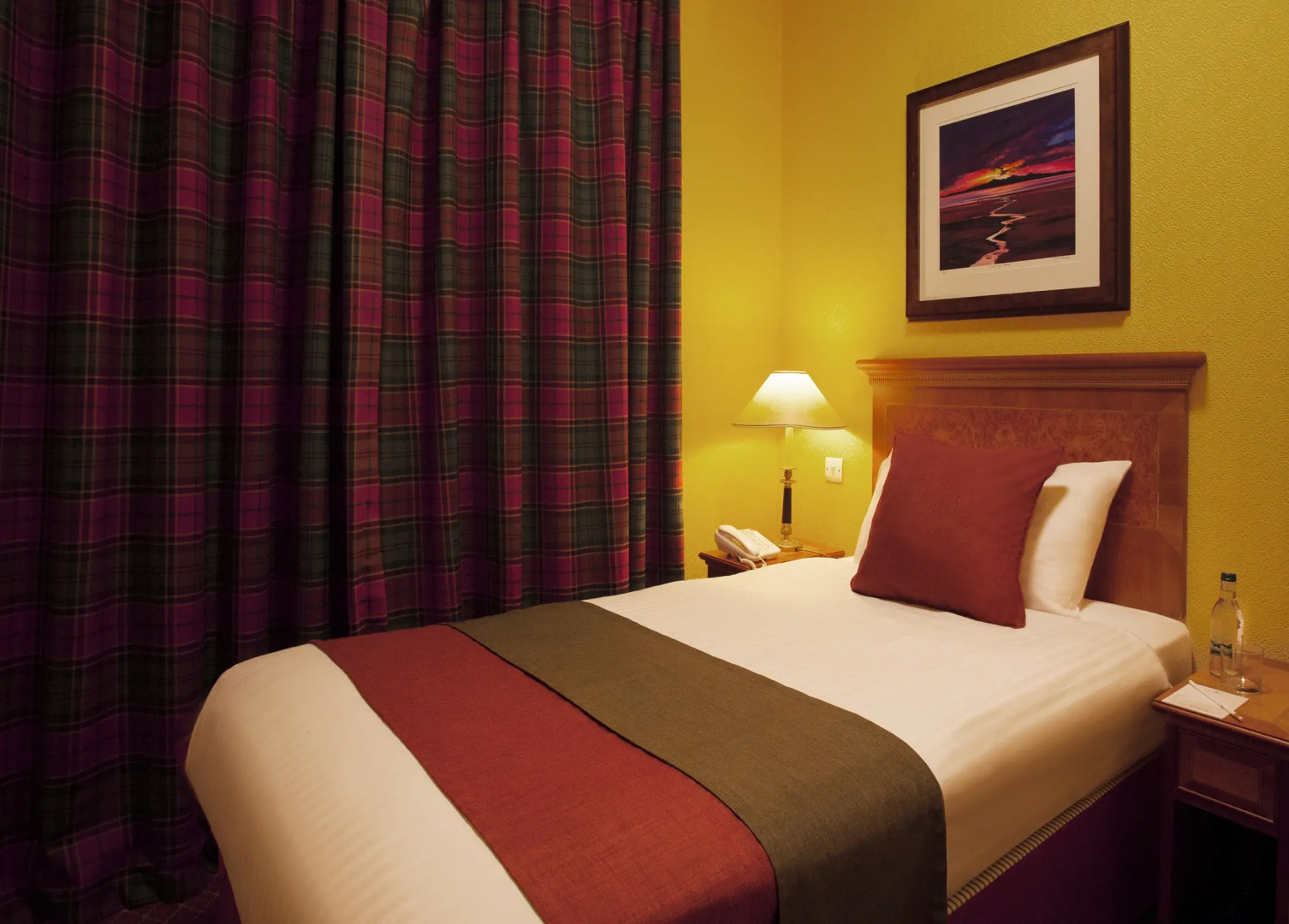 Photo - The Royal Highland Hotel