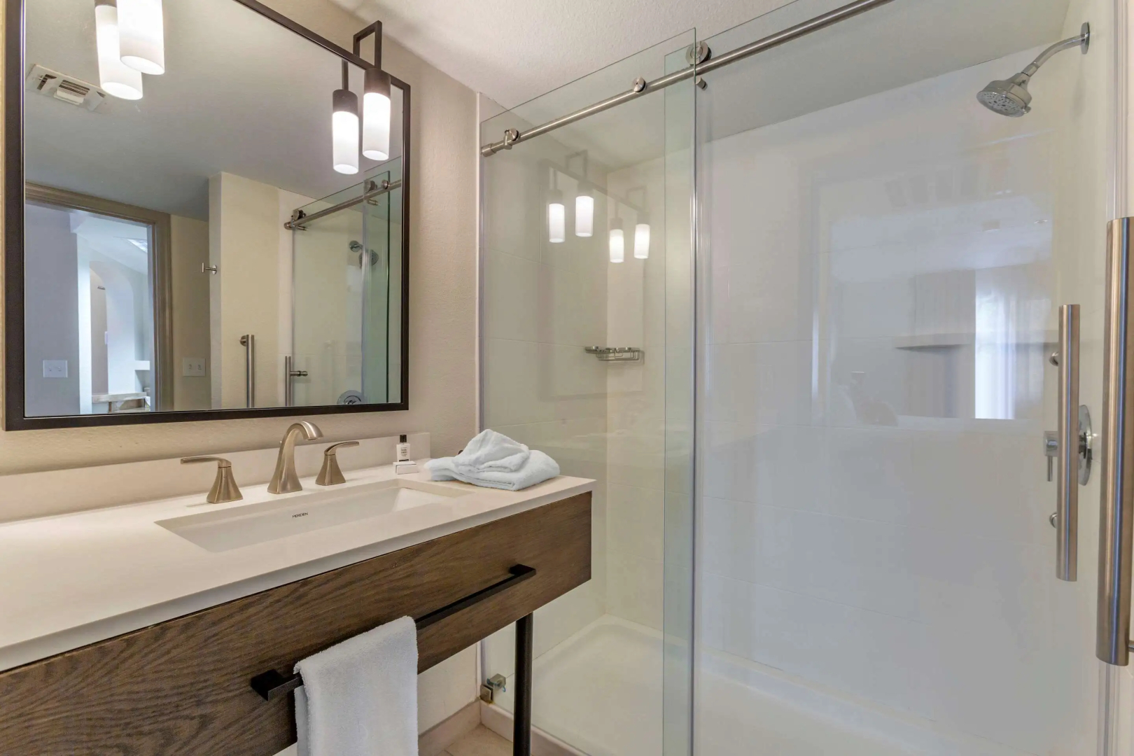 Photo - Windmill Suites Surprise - Phoenix, an Ascend Collection Hotel