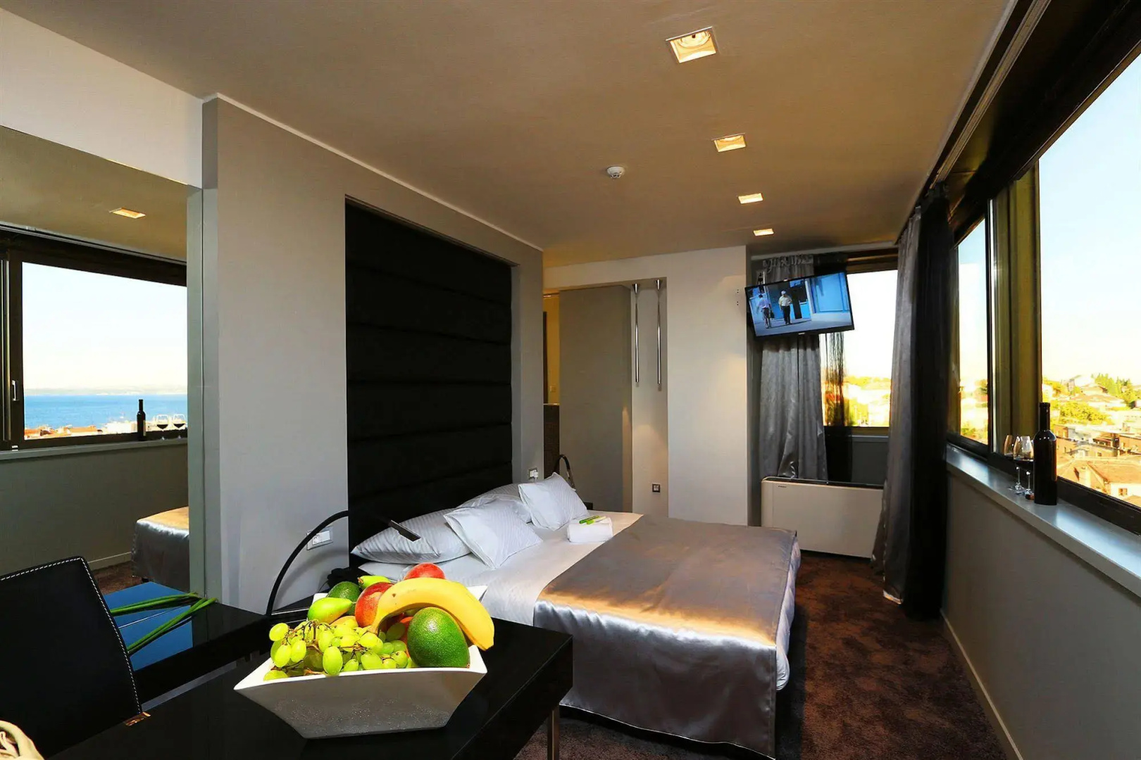 Photo - The View Luxury Rooms