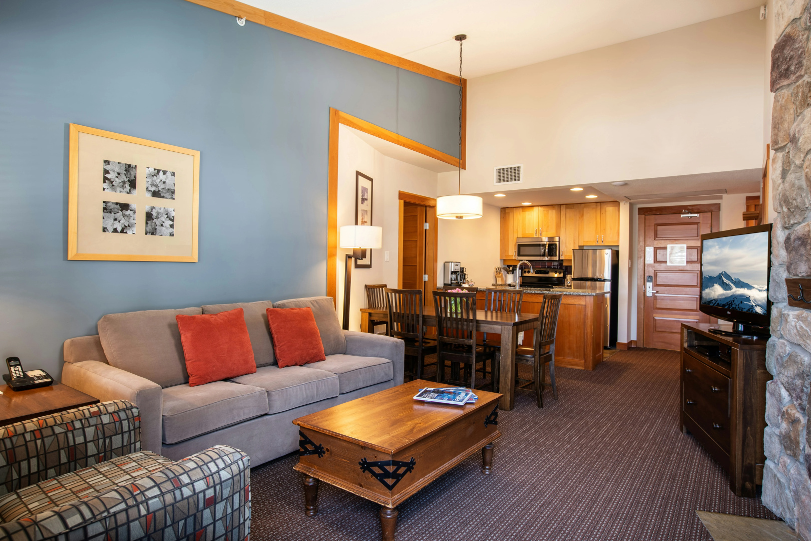 Photo - Legends Whistler, by Lodging Ovations