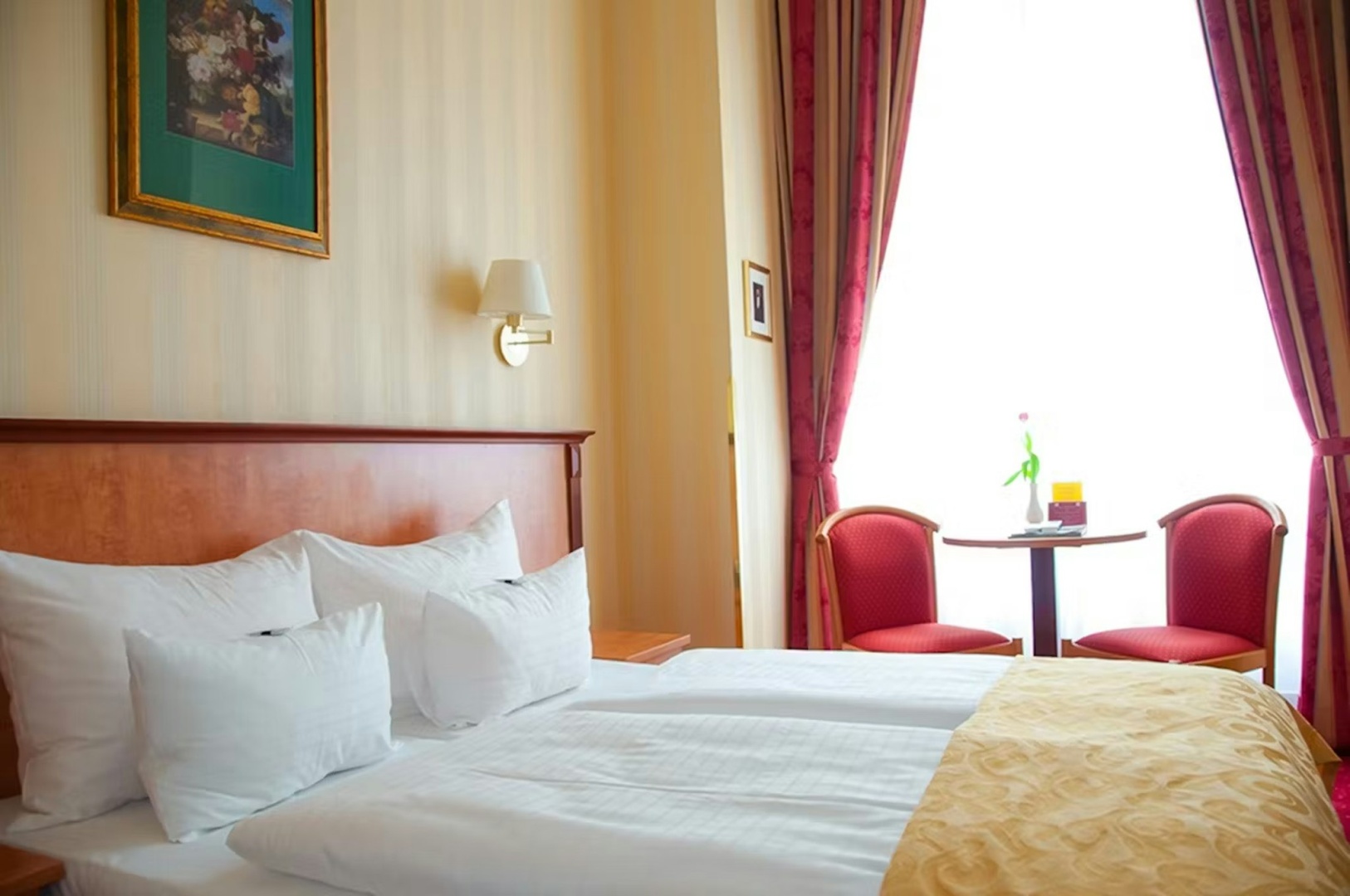 Foto - Opera Suites - Self Check-in