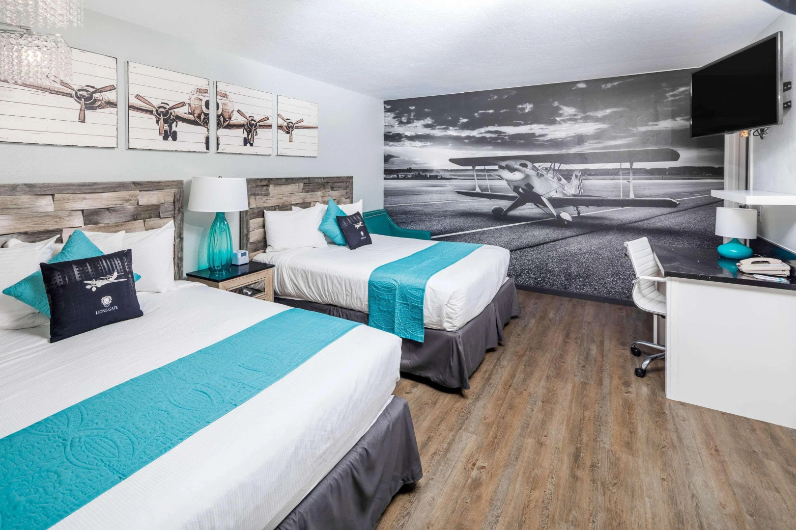 Photo - Lions Gate Hotel