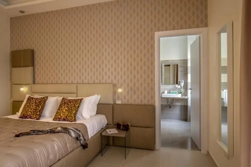 Photo - Borgognona Rooms